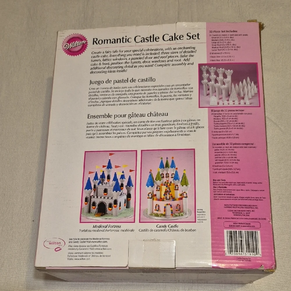 Wilton Romantic Castle Cake Set